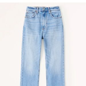 Abercrombie & Fitch Ultra High Rise Ankle Straight Jean